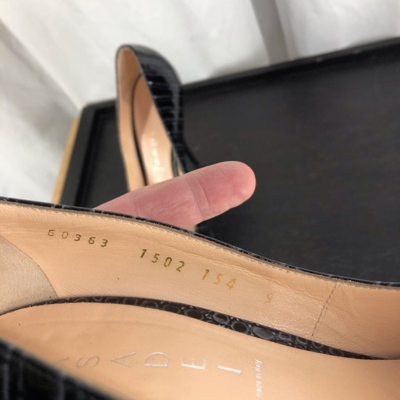 Casadei ultra high pointy toe patent stiletto pump - Picture 7 of 9